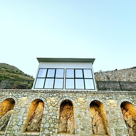 Hotel Iliria Canaj Exteriér fotografie