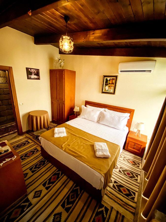 Hotel Iliria Canaj Exteriér fotografie