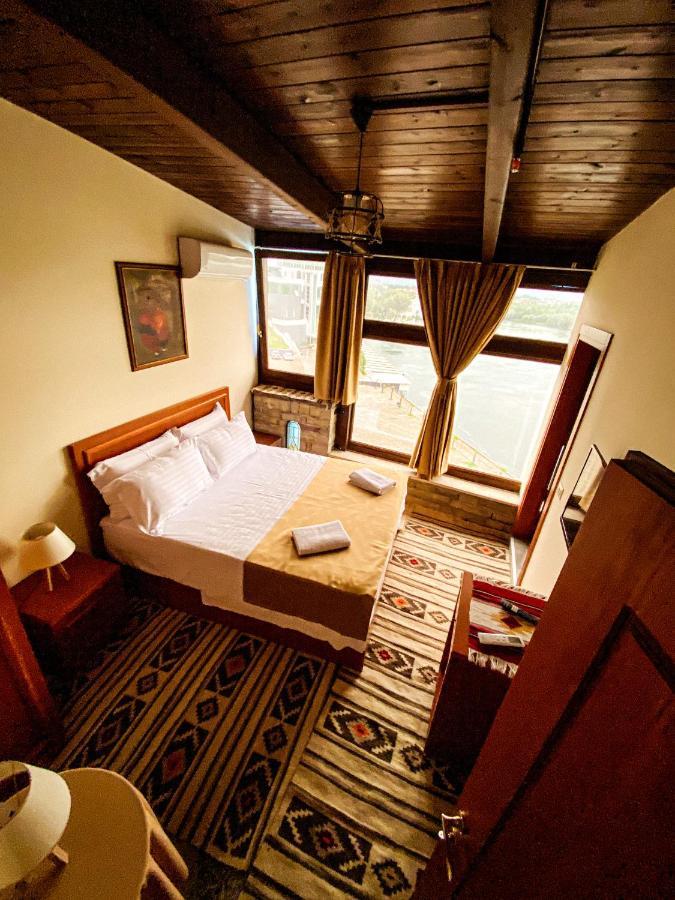 Hotel Iliria Canaj Exteriér fotografie